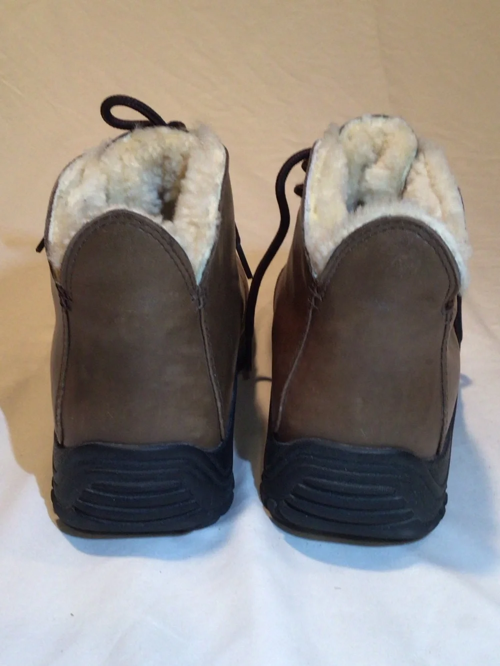 UGG classic chukka